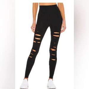ALO High-Waist Ripped Warrior Legging Black/Size M